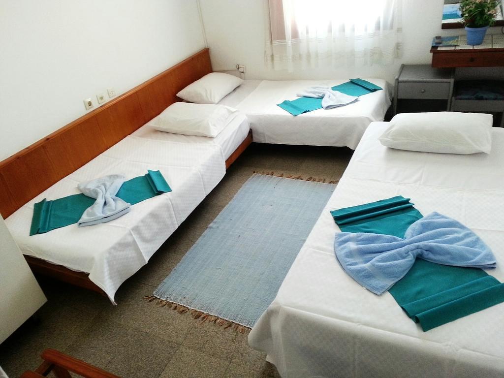 Parmis Rooms Çeşme Cameră foto